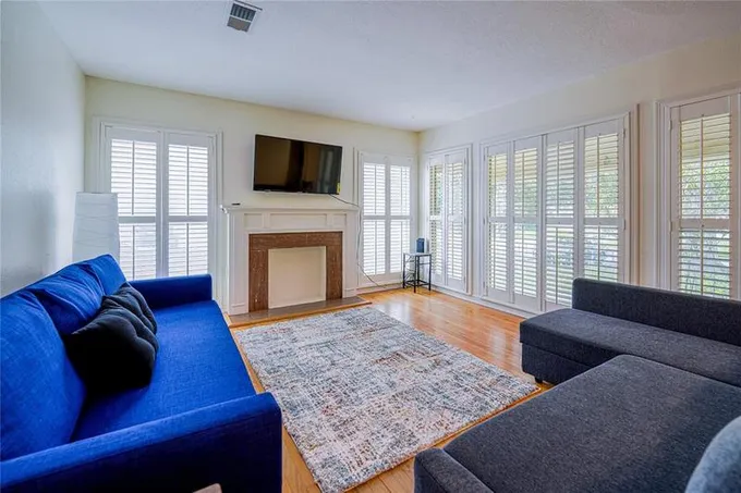 2022 Mcclendon St, Houston, TX 77030 for Rent