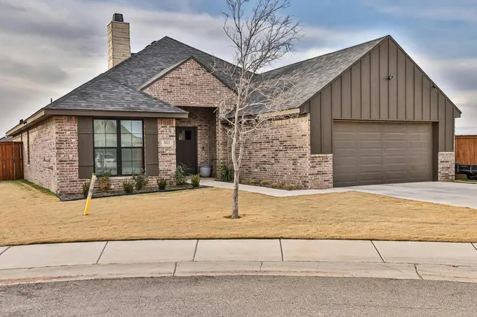 801 N 4TH ST, Wolfforth, TX 79382 Single Family Residence For Sale  MLS# 202400219