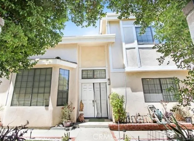 17021 Lassen, Northridge CA 91325 for Sale