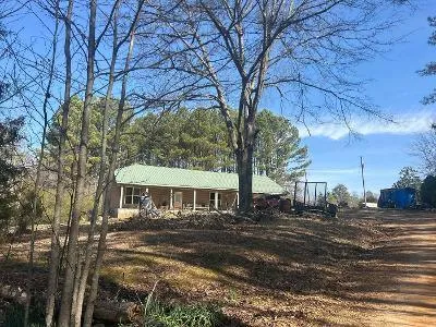 E Main St for Sale