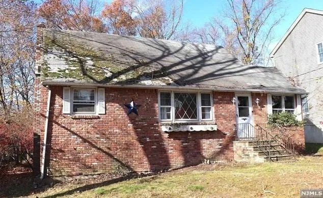 55 Seminole Ave, Oakland, NJ 07436 - MLS 23035797 for Sale