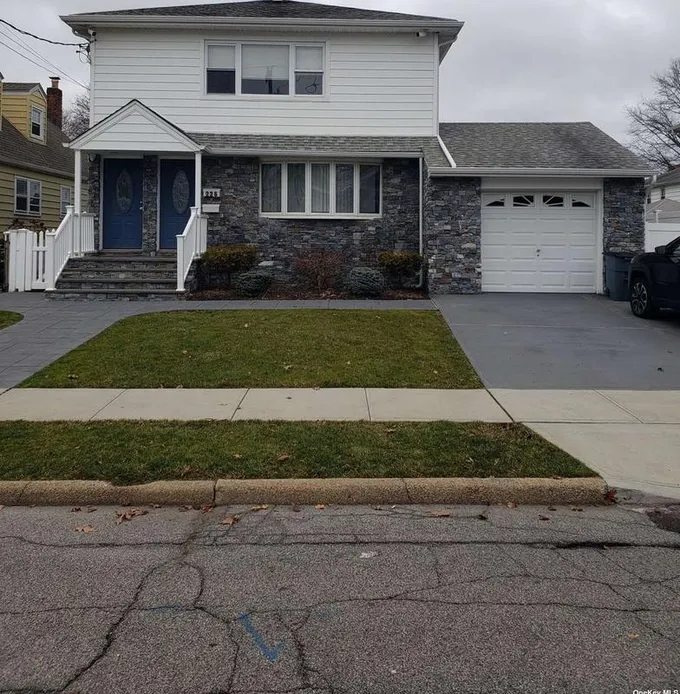 226 Garfield Ave #1, Mineola, NY 11501 - MLS 3521554 for Rent