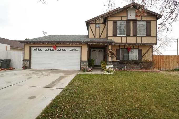 2651 Avoca Street, Lancaster, CA 93535  621209085 for Sale