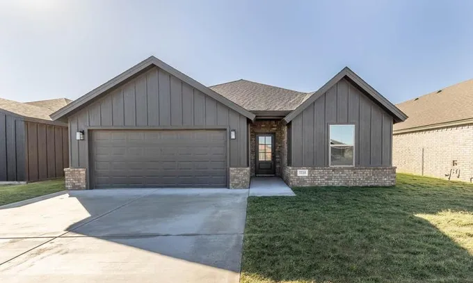 7735 97th St, Lubbock, TX 79424  MLS# 202401863 for Sale