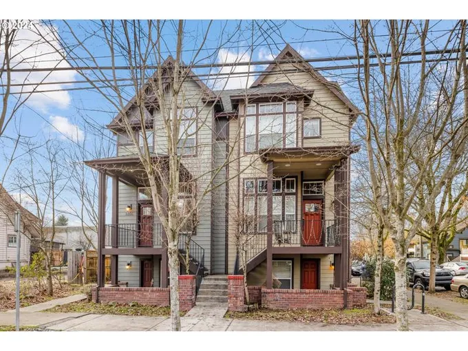 2301 SE 12th AVE 3, Portland OR 97214 for Sale