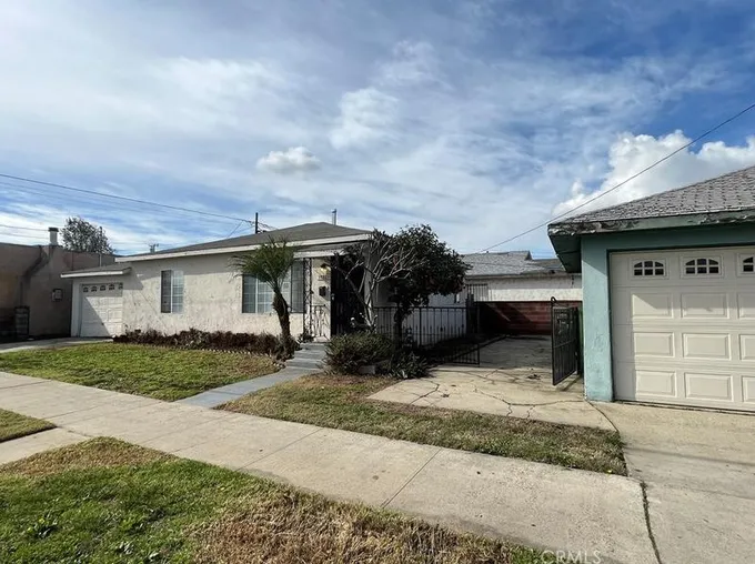 4304 W 132nd St, Hawthorne, CA 90250 - MLS OC24027581 for Sale