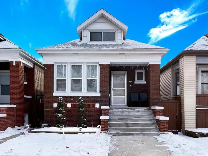 3507 W 61ST ST, Chicago, IL 60629 Single Family Residence For Sale  MLS# 11963660