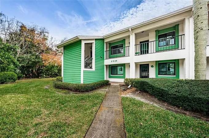 2525 Royal Pines Circle, Unit 26A, Clearwater, FL 33763 for Sale