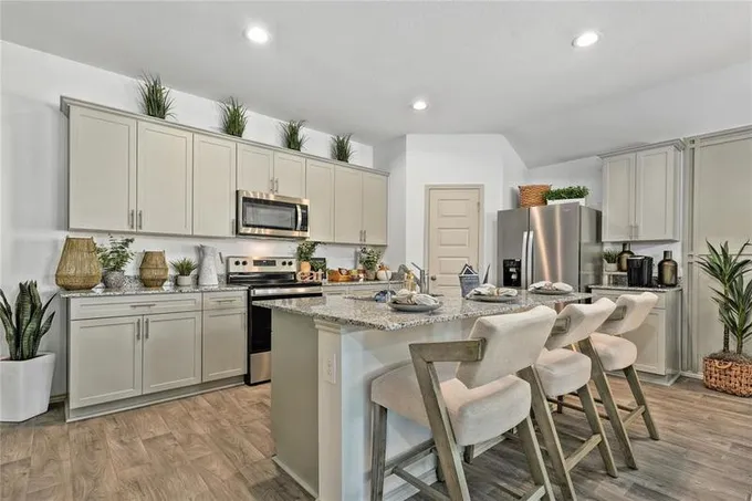 2217 Laurel Bloom Ln, Sealy, TX 77474 for Sale