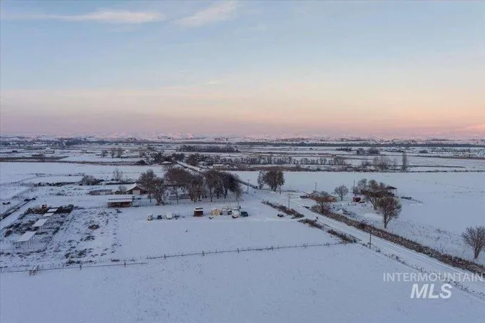 2477 Bishop Rd. Emmett, ID 83617  619864426 for Sale