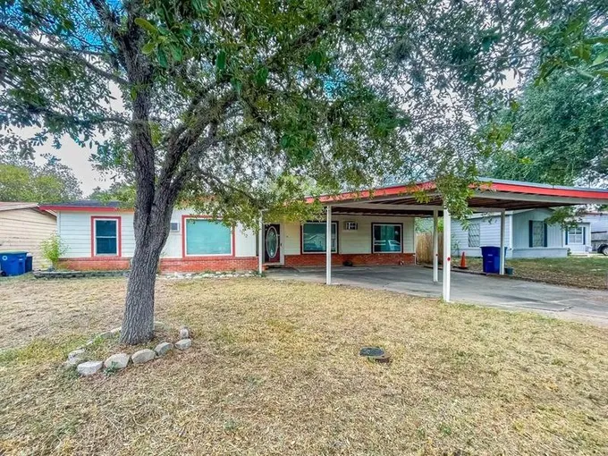 1512 E Bowie, Beeville, TX 78102 for Sale