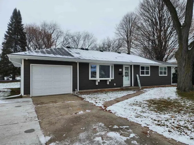 510 CLARA ST, Sun Prairie, WI 53590 Single Family Residence For Sale  MLS# 1969434