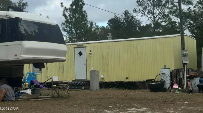 1188 Girl Scout Rd, Defuniak Springs, FL 32433 - MLS 748327 for Sale