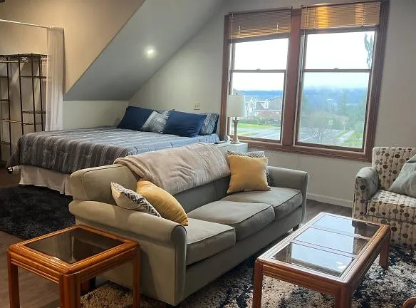 2510 NW Cascade St unit Studio - Camas, WA 98607 - Home For Rent