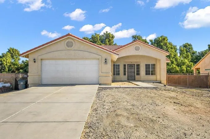 19686 Sagebrush Trail, Desert Hot Springs, CA 92241 - MLS 219105600 for Sale