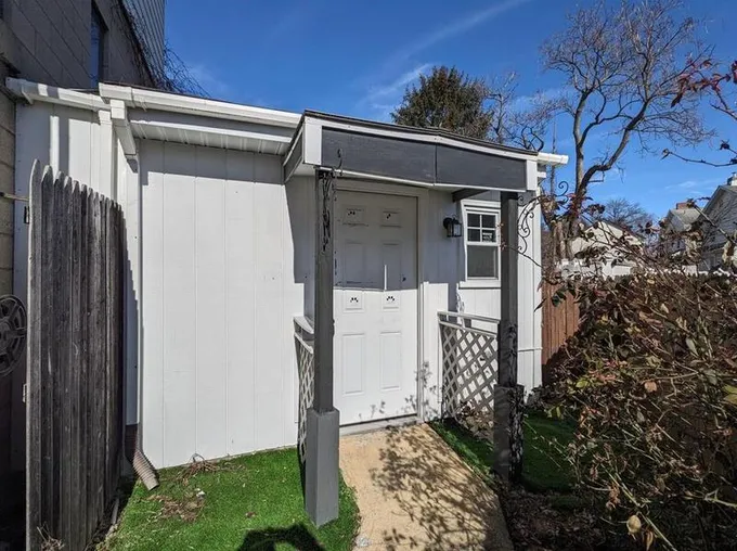 950 S 25th St #Rear, Wilson, PA 18042 - MLS 732710 for Sale