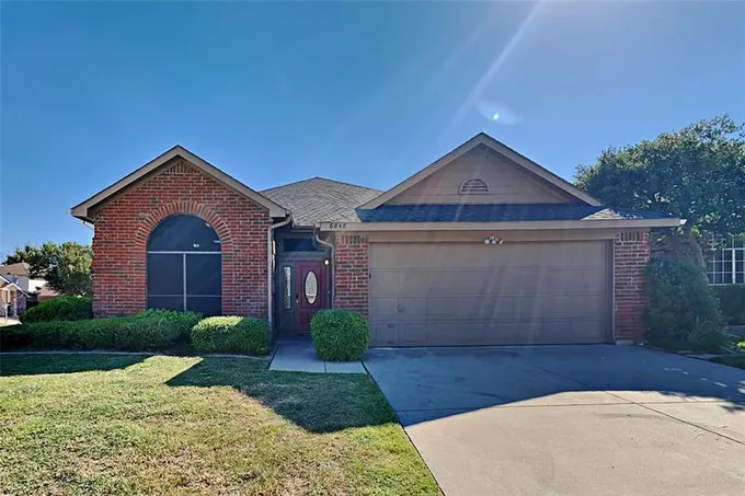 8848 Mystic Trl, Fort Worth, TX 76118 for Rent
