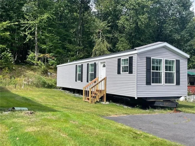 117 Thunderbird Drive, Naugatuck, CT 06770 for Sale