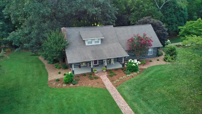 2800 Doe Drive, Clarksville, TN 37043 for Sale