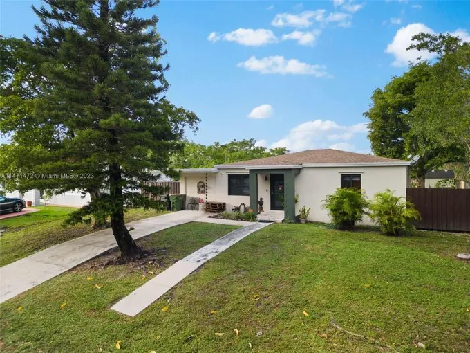1061 Northeast 137th Street, North Miami, FL 33161 for Sale