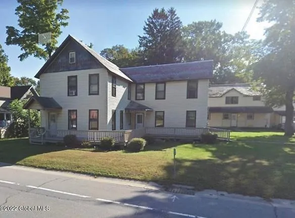 524 Maple Ave #8 - Saratoga Springs, NY 12866 - Home For Rent