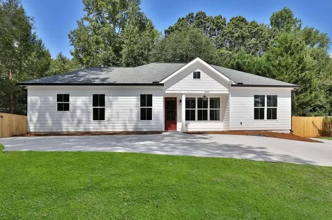 2689 Rantin Dr, East Point, GA 30344 - MLS 7275970 for Sale