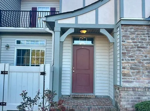 1005 Rivers Arch - Carrollton, VA 23314 - Home For Rent