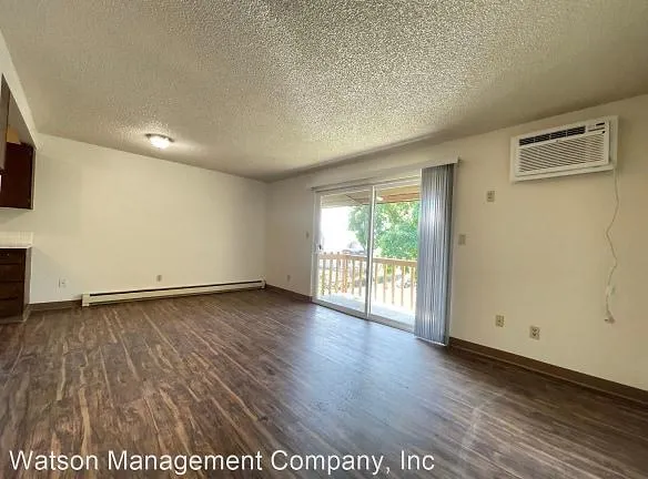 1417 N Wall St - Spokane, WA 99201 - Home For Rent