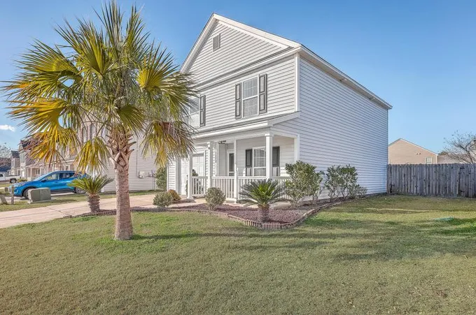 1112 Flyway Rd, Summerville, SC 29483 - MLS 24002743 for Sale