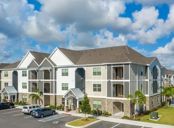 Palm Bay Grand Apartments - 145 Cinnamon Cove Drive - Melbourne, FL Apartments for Rent