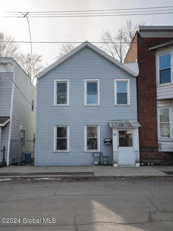 39 Douw Street, Troy, NY 12180  624588312 for Sale