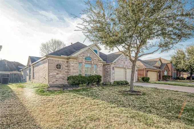 17323 Cricket Mill Dr, Humble, TX 77346 for Rent