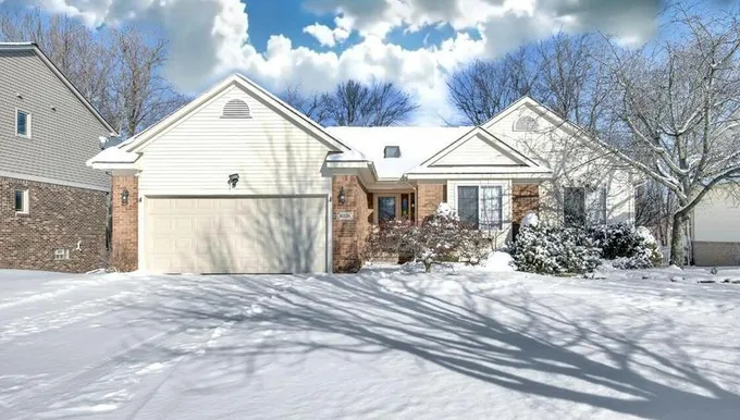 30136 APPLE GROVE WAY, Flat Rock, MI 48134 Single Family Residence For Sale  MLS# 24004687