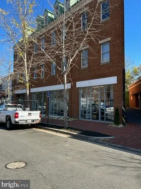 112 S West St, Alexandria, VA 22314 - MLS VAAX2028516 for Sale