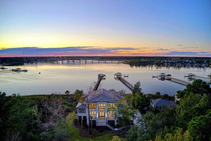2752 Rush Haven Drive, Mount Pleasant, SC 29466 for Sale