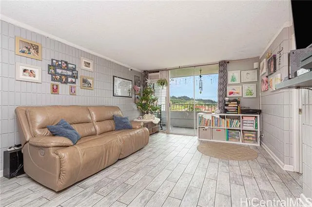 46-283 Kahuhipa Street C803, Kaneohe HI 96744 for Sale