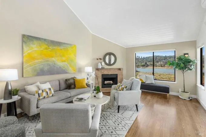 16 EUCALYPTUS KNOLL ST, Mill Valley, CA 94941 Condo/Townhouse For Sale  MLS# 324006955 for Rent