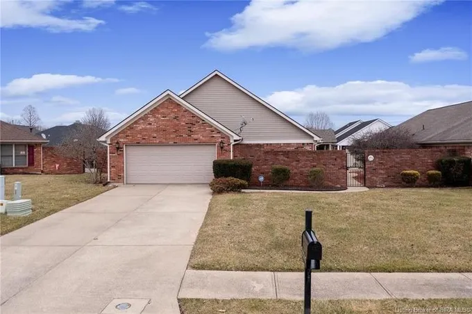 Jeffersonville, Clark County, IN House for sale Property ID: 418893754