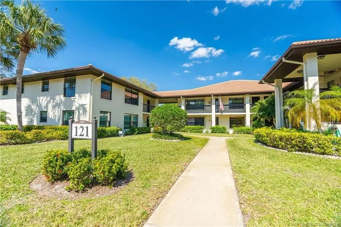 121 Southwest South River Drive, Unit 206, Stuart, FL 34997 for Sale