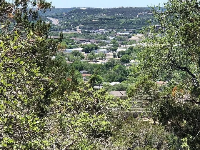 300 Holdsworth Dr, Kerrville, TX 78028 for Sale