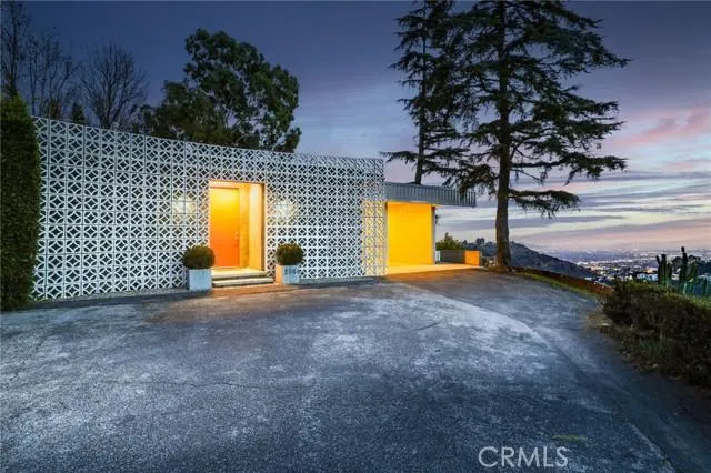 2744 Cardwell, Los Angeles CA 90046 for Sale