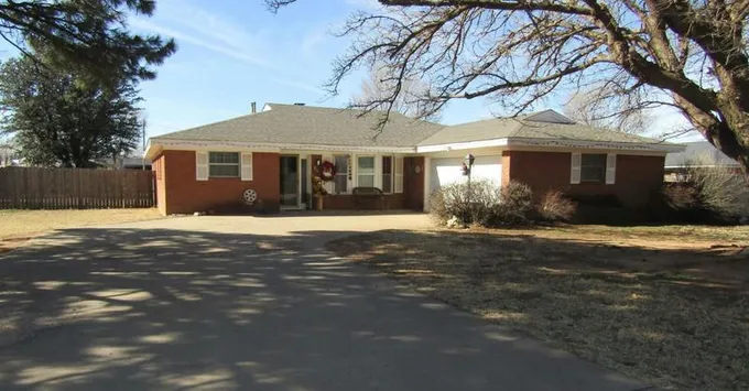 802 7TH ST, Bovina, TX 79009 Single Family Residence For Sale  MLS# 209451