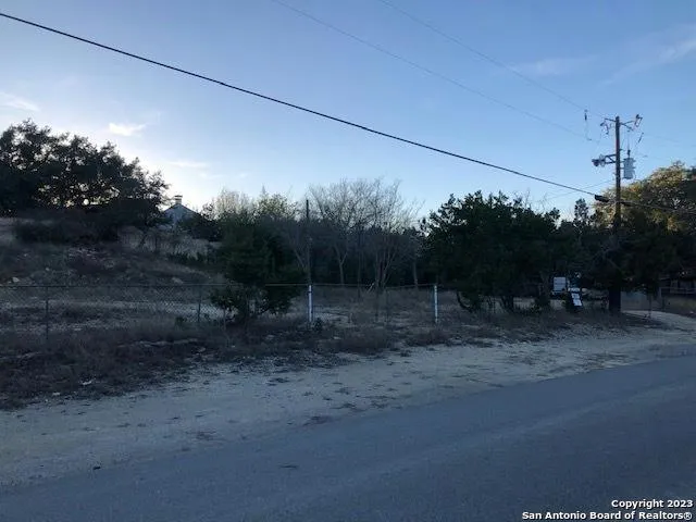 435 GLENN DR, Canyon Lake, TX 78133 Single Family Residence For Sale  MLS# 1747152