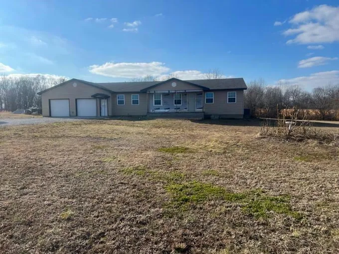 4950 HUNTSVILLE QUALITY RD, Lewisburg, KY 42256 Single Family Residence For Sale  MLS# RA20240059