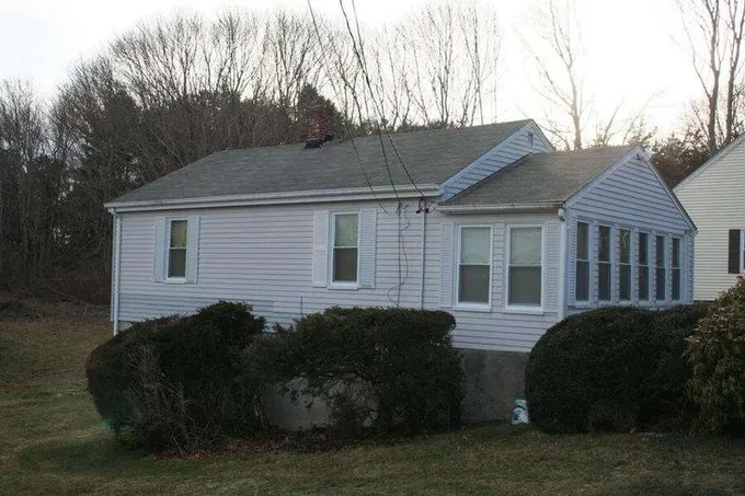 1045 County Road, Pocasset, MA 02559  618967872 for Rent