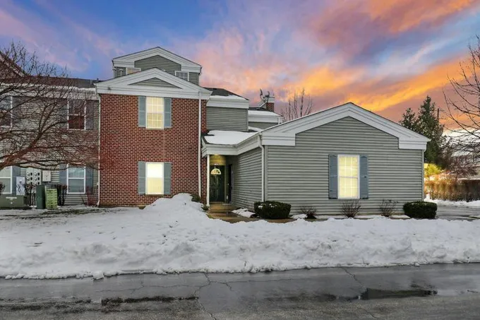 8014 SUNFLOWER CT # 8014, Fox Lake, IL 60020 Condominium For Sale  MLS# 11968890