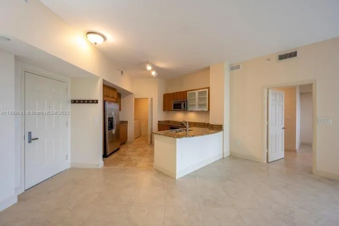 510 Northwest 84th Avenue, Unit 624, Plantation, FL 33324 for Sale