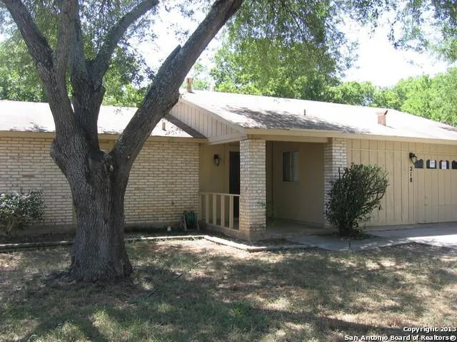 218 Green Meadows St, Converse, TX 78109 for Rent