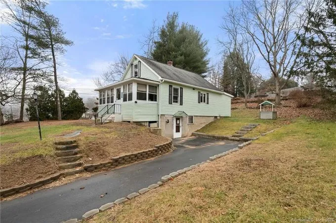 160 WILLIMANTIC RD, Sprague, CT 06330 Single Family Residence For Sale  MLS# 170616702