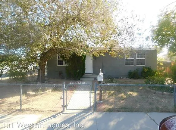 336 N Florence St - Ridgecrest, CA 93555 - Home For Rent